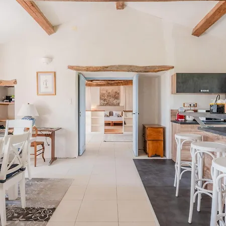 La Marais - Parking - Jardin * ブワン